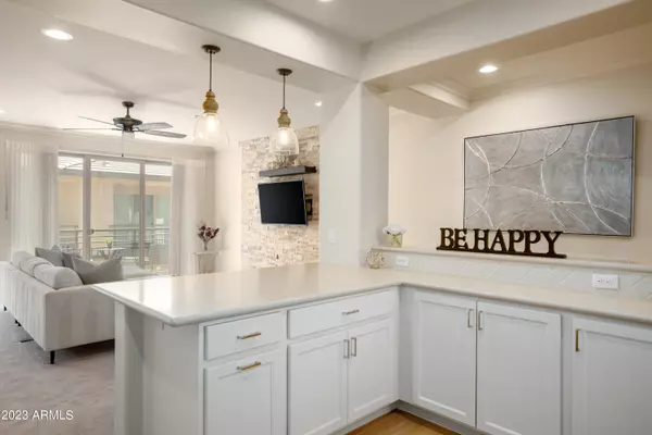 Phoenix, AZ 85054,17850 N 68TH Street #3120