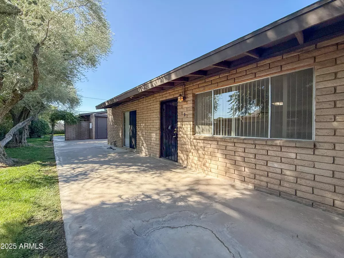 Phoenix, AZ 85021,2219 W MORTEN Avenue #5