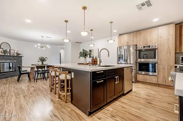 Phoenix, AZ 85020,7018 N 13TH Street