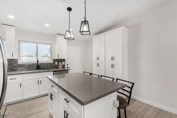 Glendale, AZ 85304,4530 W PARADISE Drive