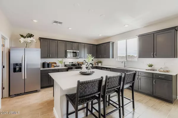 Surprise, AZ 85387,16820 W CAVEDALE Drive
