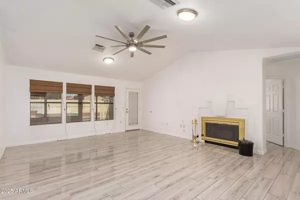 Gilbert, AZ 85234,1426 E REDFIELD Road