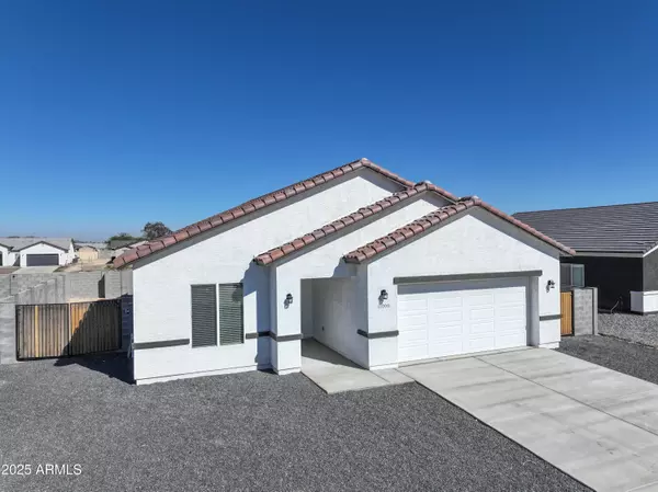 11000 W Cove Drive, Arizona City, AZ 85123