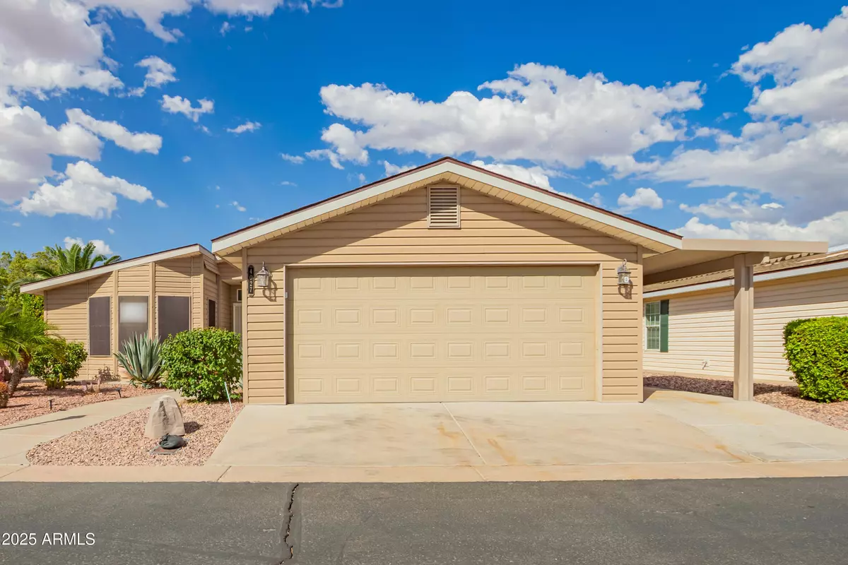Apache Junction, AZ 85119,3301 S GOLDFIELD Road #4027