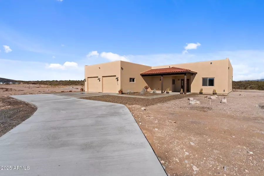 4950 Black Mountain Road, Wickenburg, AZ 85390