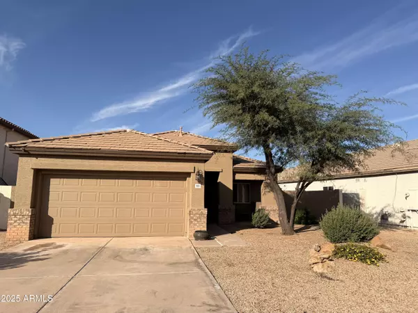 900 S ROANOKE Street, Gilbert, AZ 85296