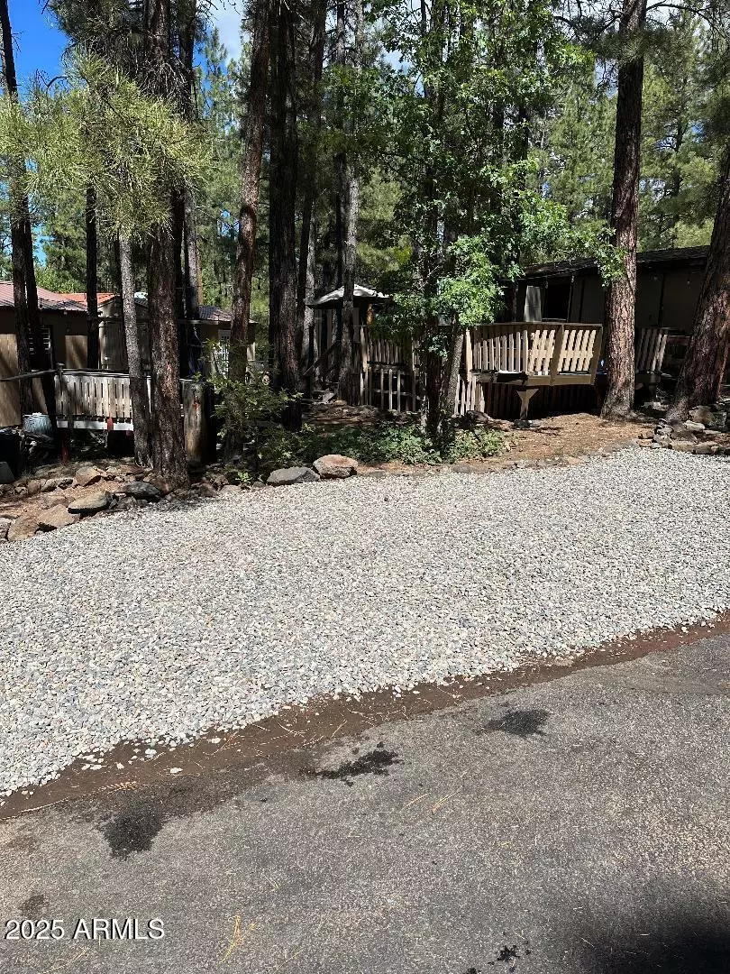 Munds Park, AZ 86017,1040 E CHALET Place E