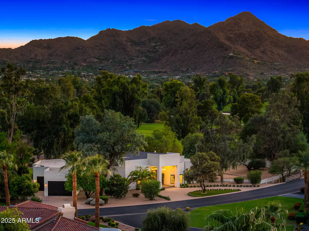 Paradise Valley, AZ 85253,7001 E CABALLO Circle