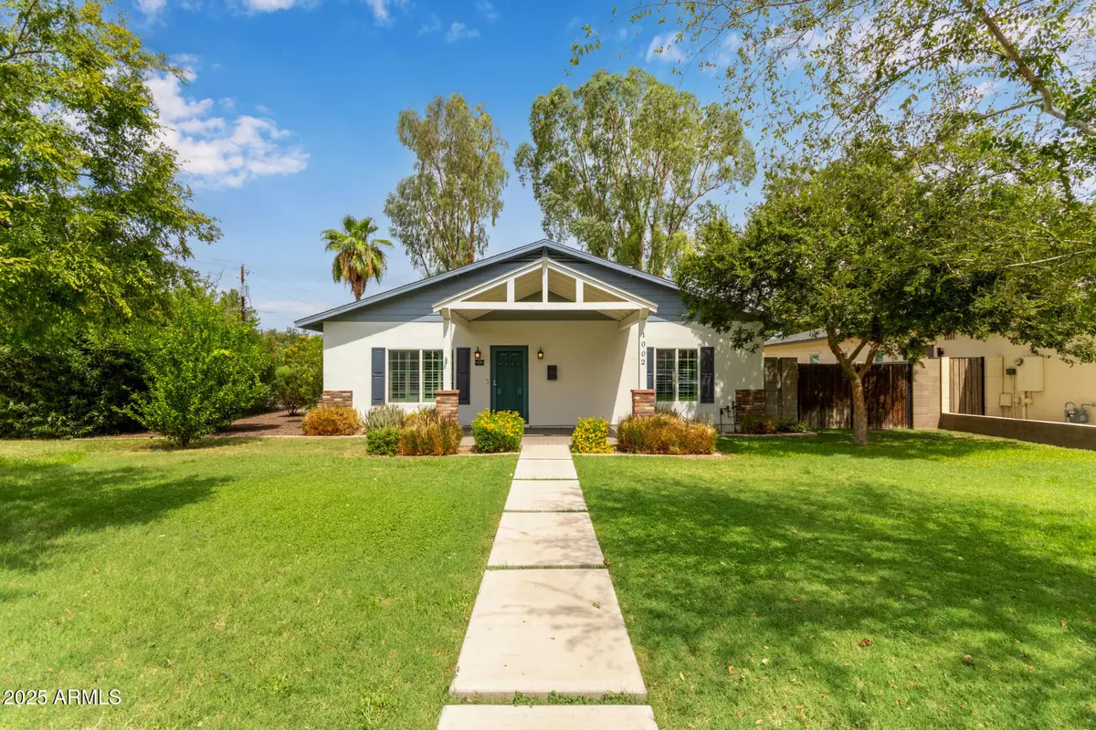 Phoenix, AZ 85014,1002 E MEDLOCK Drive