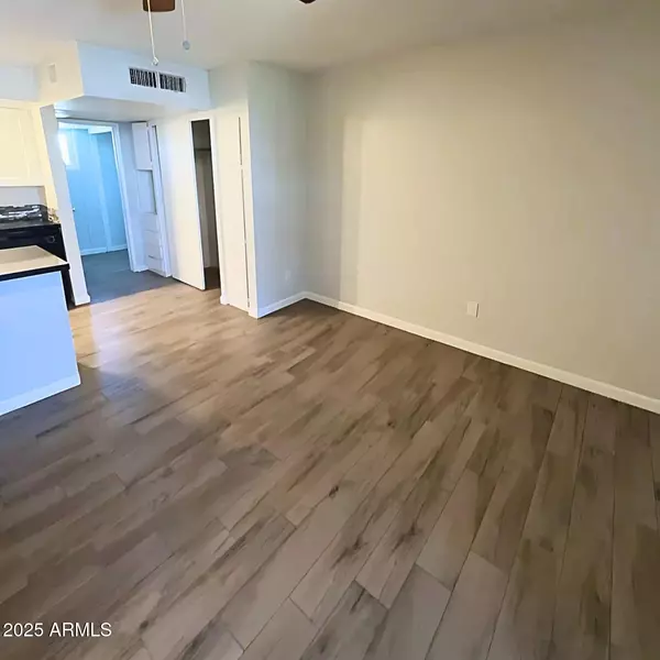 Phoenix, AZ 85016,6320 N 16TH Street #209