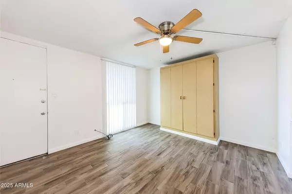 Phoenix, AZ 85016,6320 N 16TH Street #209