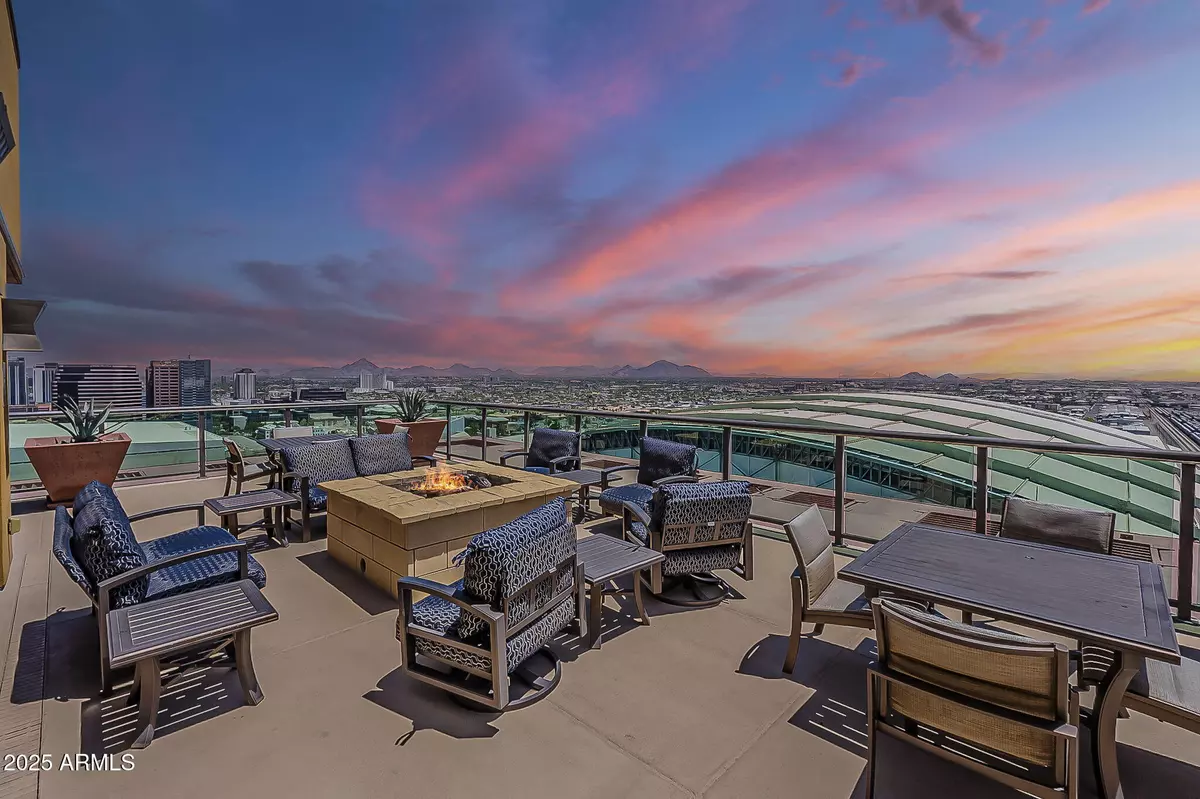 Phoenix, AZ 85004,310 S 4TH Street #1601