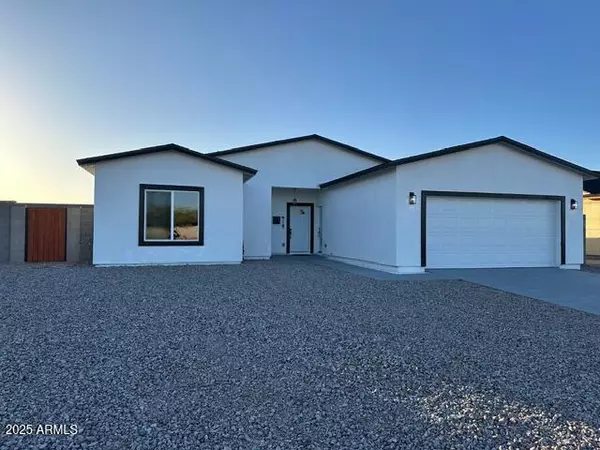 15604 S CHERRY HILLS Drive, Arizona City, AZ 85123