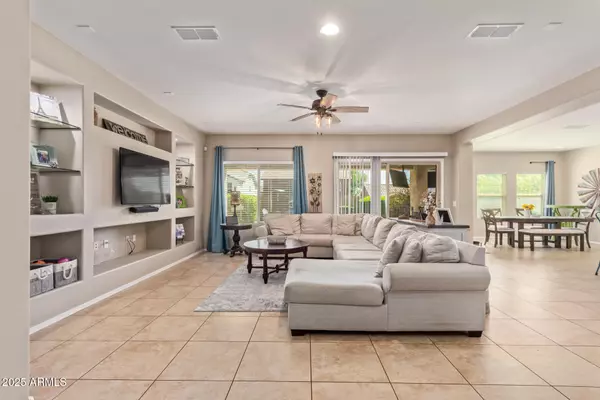 Phoenix, AZ 85085,1749 W FETLOCK Trail