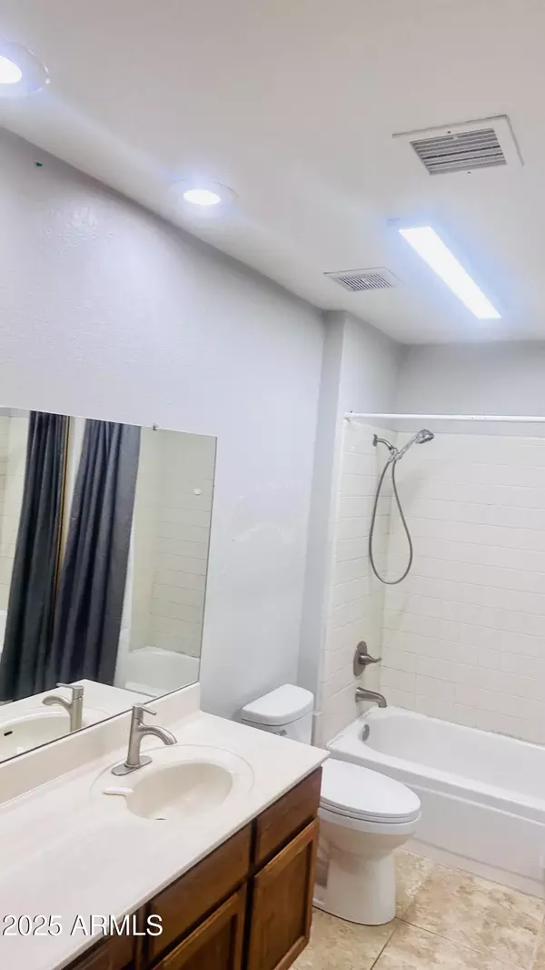 Glendale, AZ 85303,7339 W Krall Street