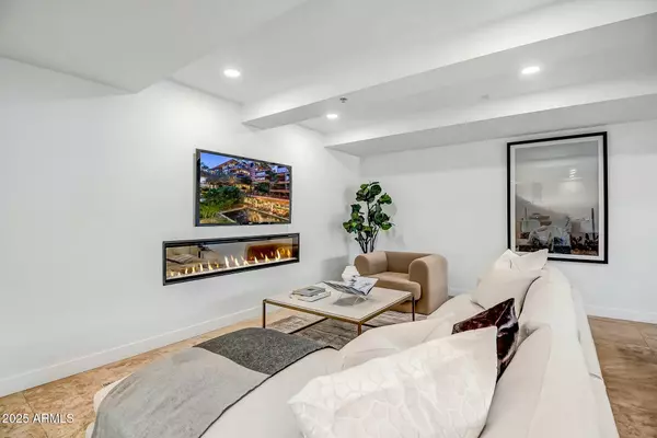 Scottsdale, AZ 85251,7121 E RANCHO VISTA Drive #5011