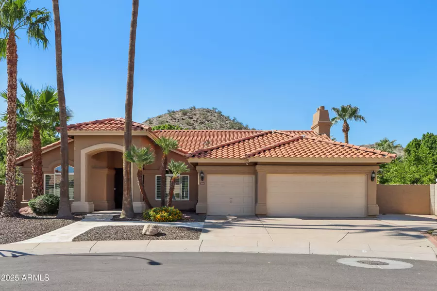 2513 E BIGHORN Avenue, Phoenix, AZ 85048