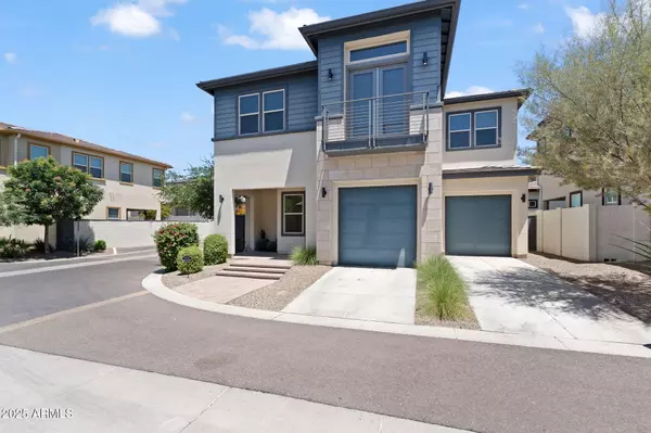 Phoenix, AZ 85014,1555 E OCOTILLO Road #16