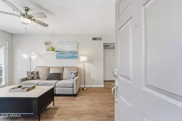 Chandler, AZ 85224,1825 W RAY Road #2044