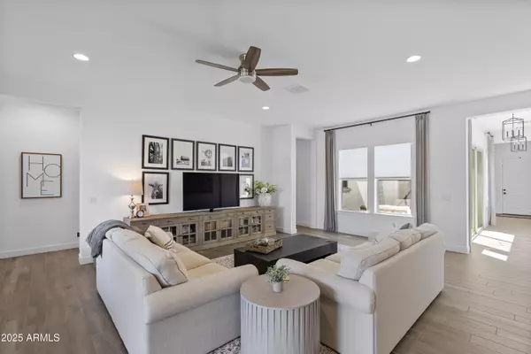 Surprise, AZ 85388,16986 W CANTERBURY Drive