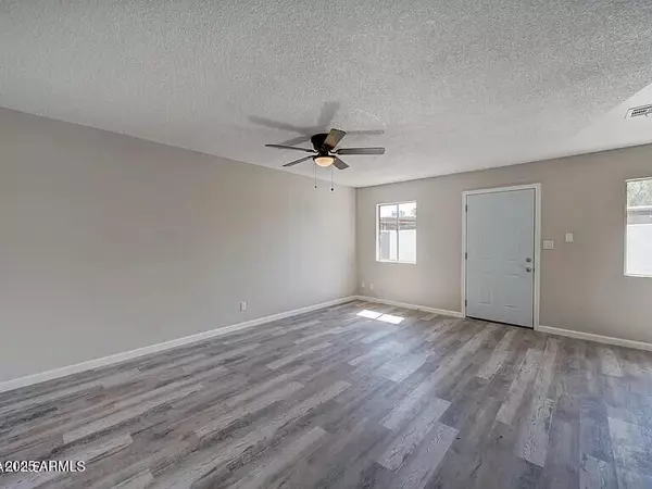 Phoenix, AZ 85006,2424 N 17TH Street #3