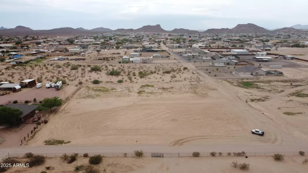 585 W Adobe Dam Drive #-8, San Tan Valley, AZ 85143