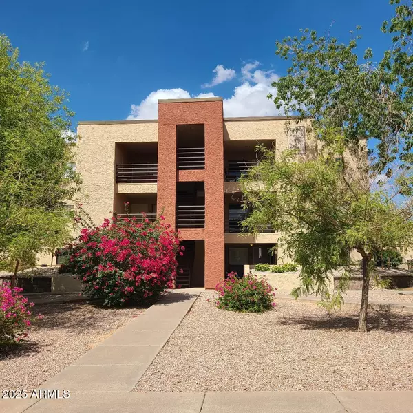 Mesa, AZ 85205,1340 N Recker Road #209