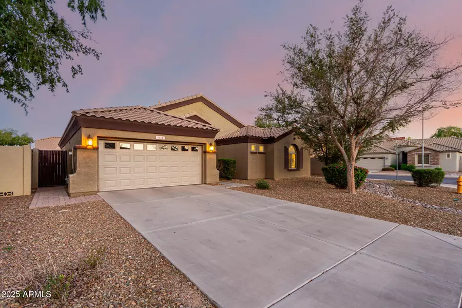 3821 S EUCALYPTUS Place, Chandler, AZ 85286
