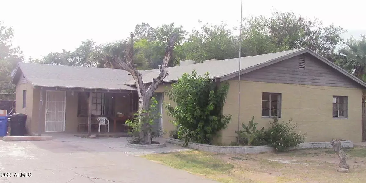 Mesa, AZ 85210,114 S LEBARON Street