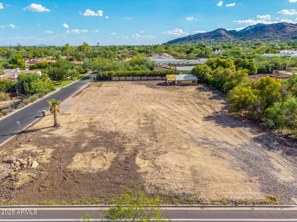 Paradise Valley, AZ 85253,6601 E MOCKINGBIRD Lane #15