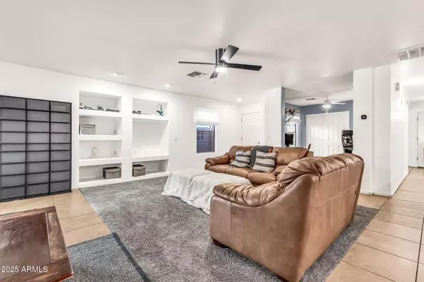 San Tan Valley, AZ 85144,2037 W HAYDEN PEAK Drive