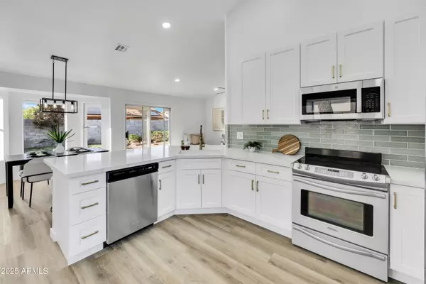 Glendale, AZ 85303,6958 W MCLELLAN Road