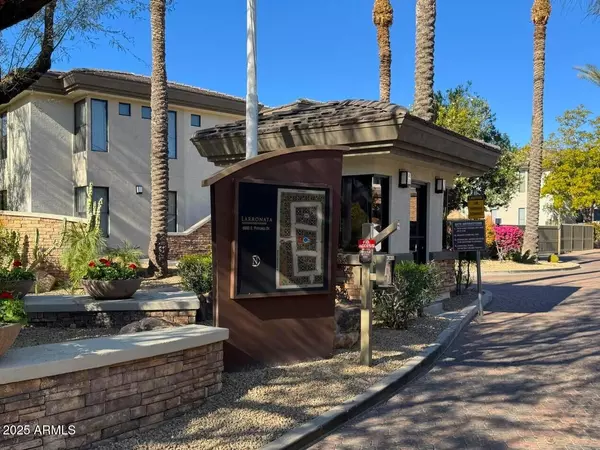 Phoenix, AZ 85054,6900 E PRINCESS Drive #2105