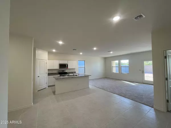 San Tan Valley, AZ 85140,2051 E NIGHT RIDER Road