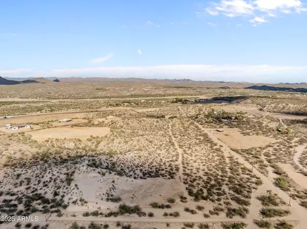 Wickenburg, AZ 85390,1470 CHEROKEE Lane #-