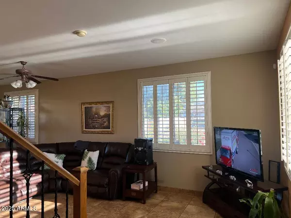 Phoenix, AZ 85040,5129 S 15TH Place