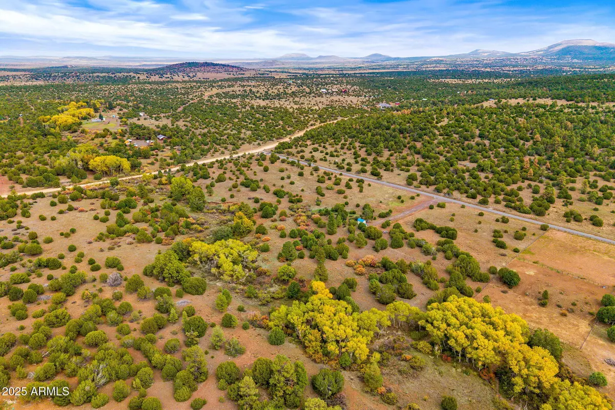 Vernon, AZ 85940,9 N3479 --
