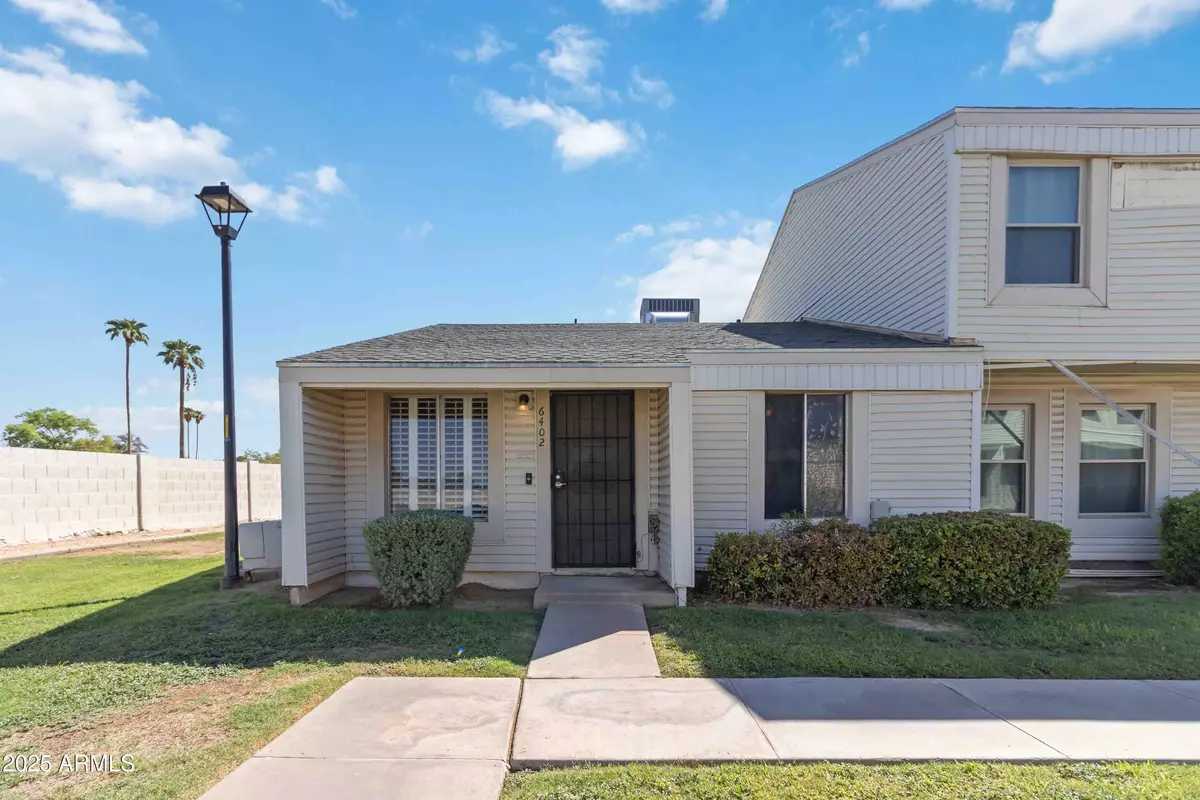 Tempe, AZ 85283,6402 S LA CORTA Drive