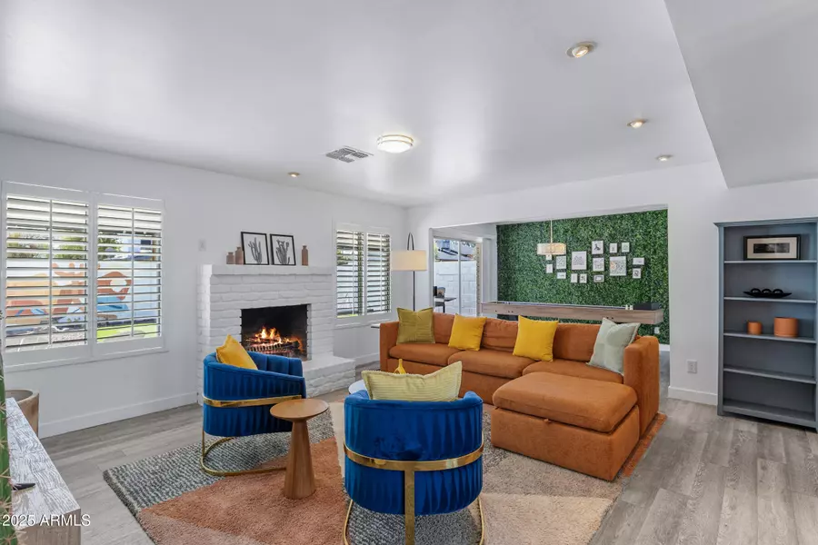 8619 E EL CHARRO Lane, Scottsdale, AZ 85250