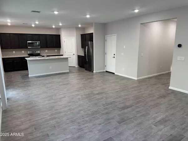 Apache Junction, AZ 85119,2737 E BOULDER Avenue