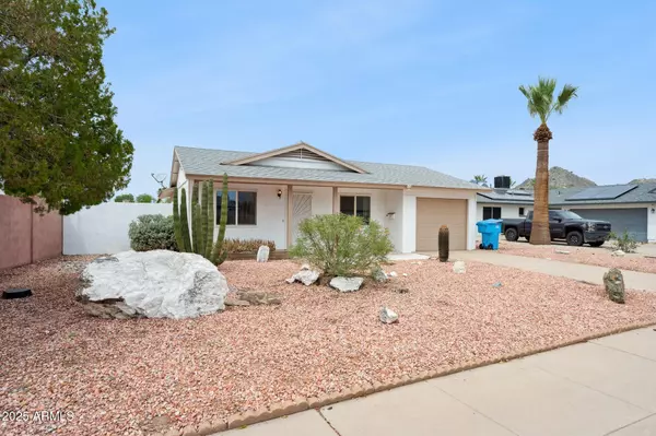 Phoenix, AZ 85032,12428 N 25TH Place