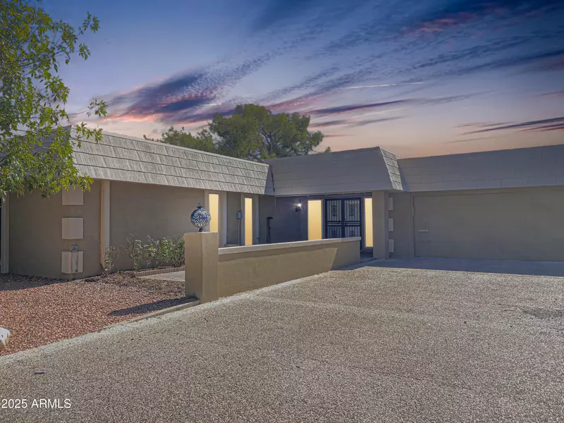 15825 N 110TH Avenue, Sun City, AZ 85351