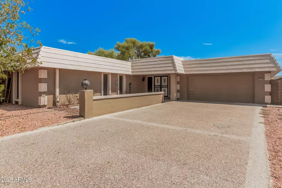 15825 N 110TH Avenue, Sun City, AZ 85351