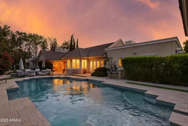 Phoenix, AZ 85016,87 BILTMORE Estate