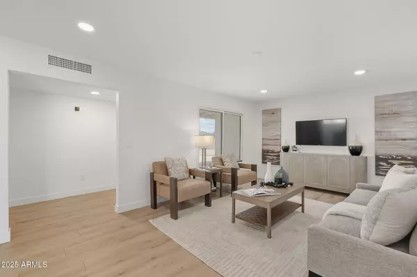Litchfield Park, AZ 85340,498 S VILLA NUEVA Drive
