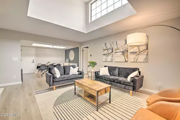 Mesa, AZ 85202,1360 W KEATS Avenue