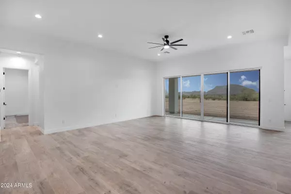 Queen Creek, AZ 85143,2557 W MARITA Street