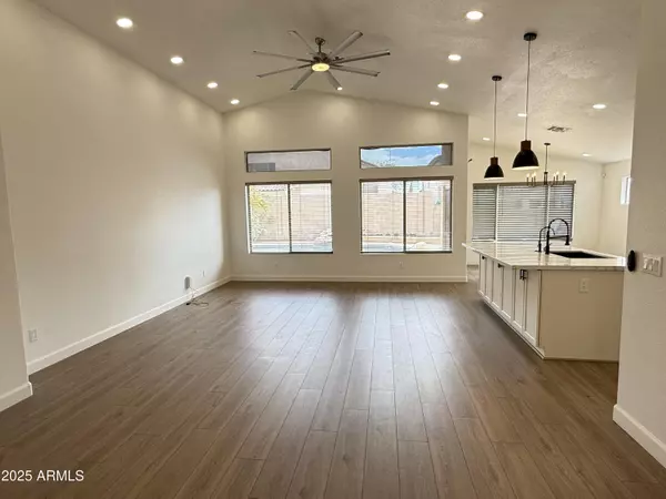 Phoenix, AZ 85045,16025 S 18th Drive