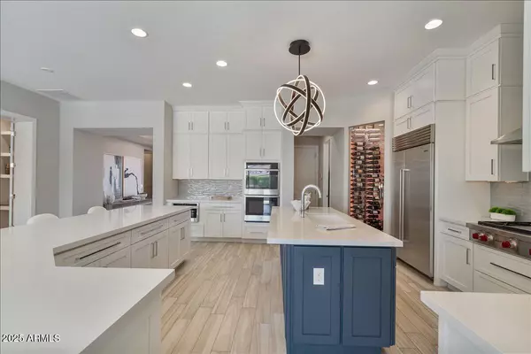 Paradise Valley, AZ 85253,5543 E BERYL Avenue