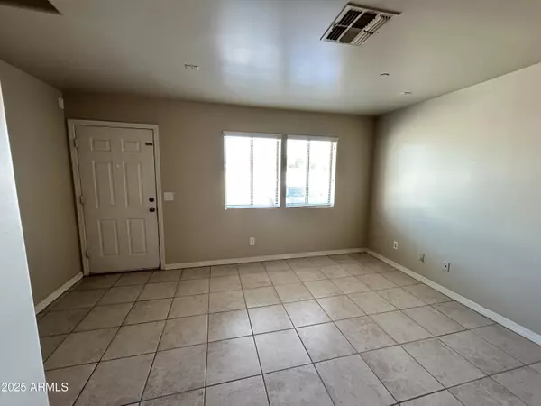 Phoenix, AZ 85023,17402 N 19th Avenue #28